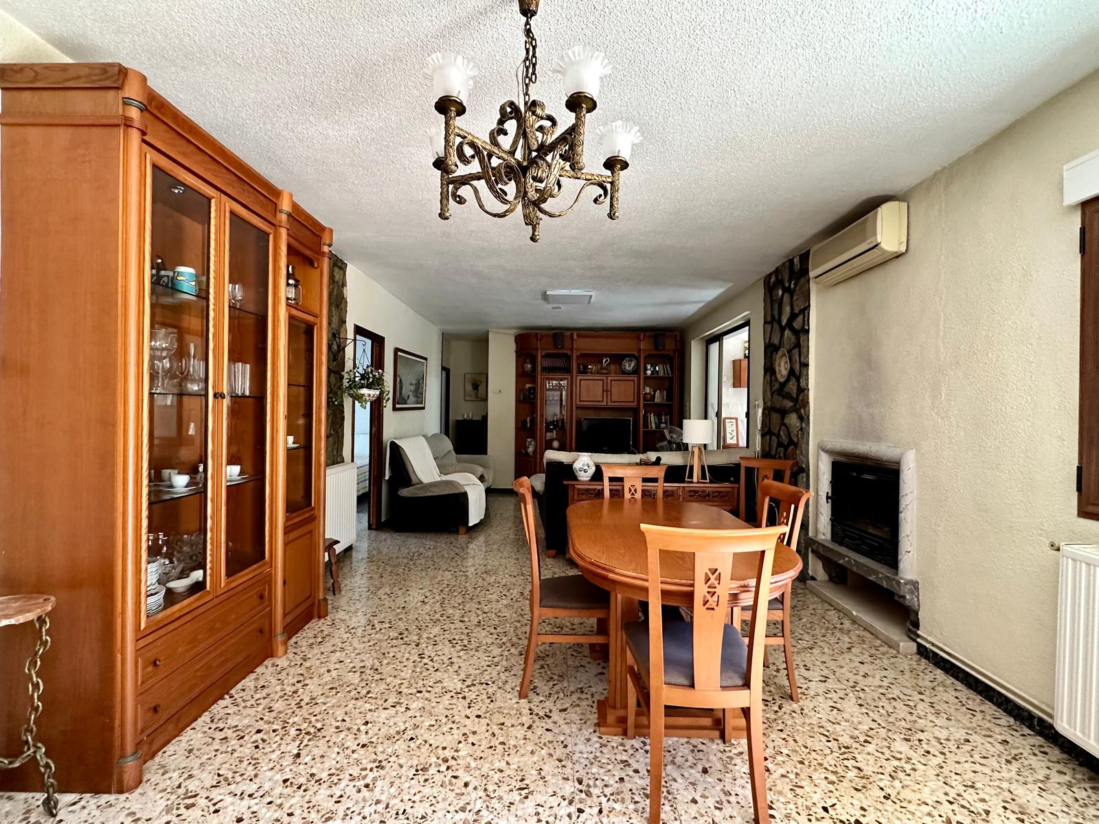 Vrijstaande villa te koop in Yecla