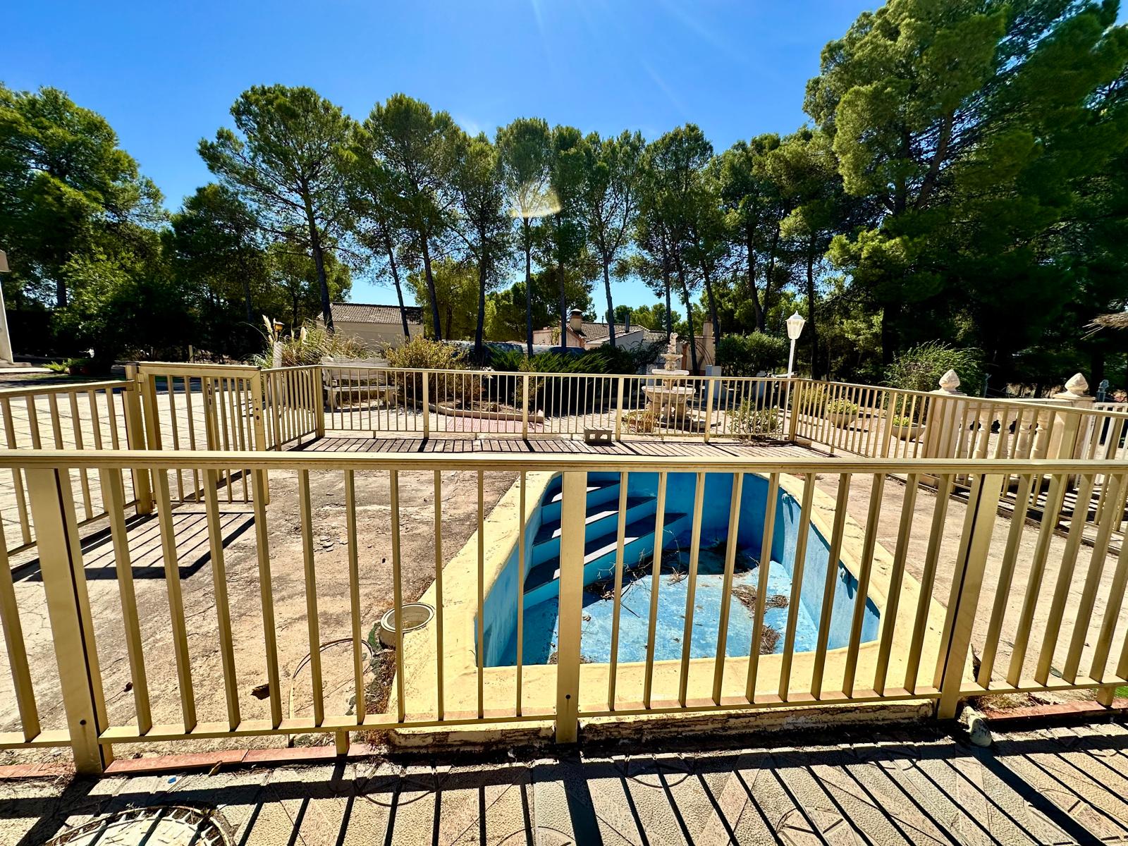 Vrijstaande villa te koop in Yecla