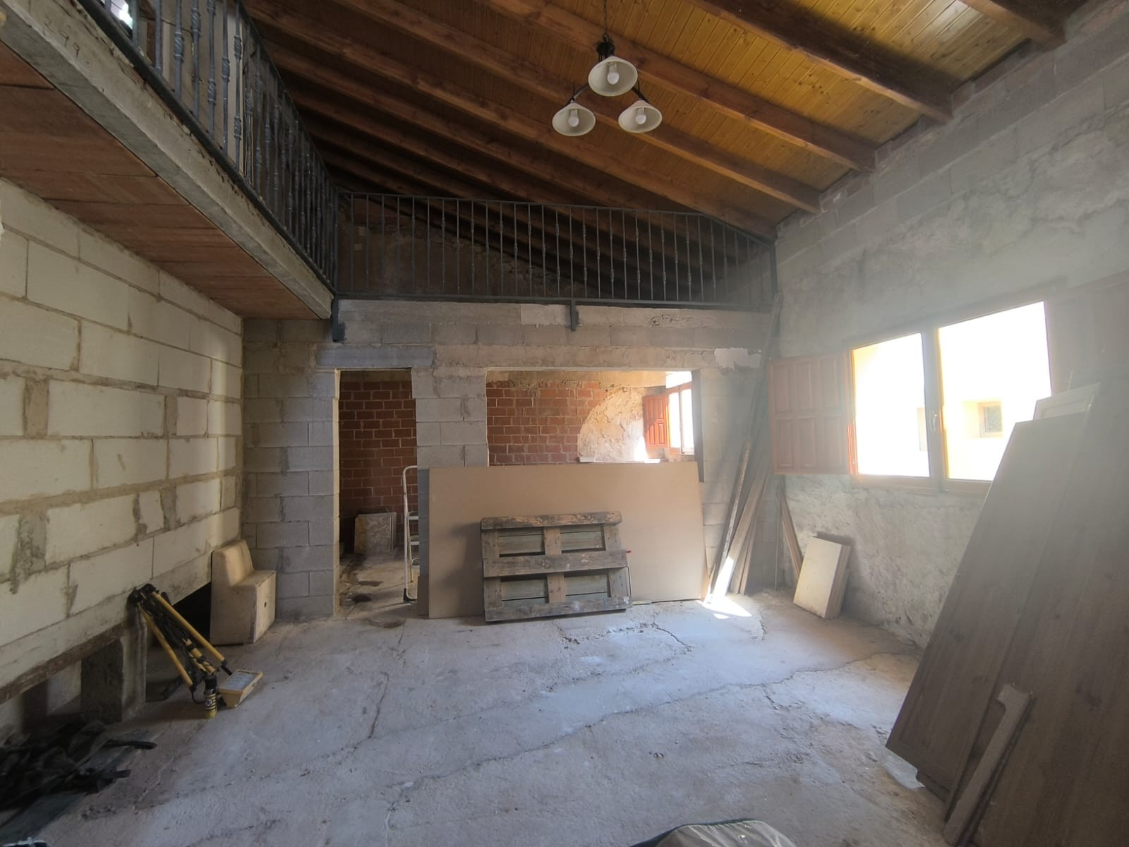 Vrijstaande villa te koop in Monóvar