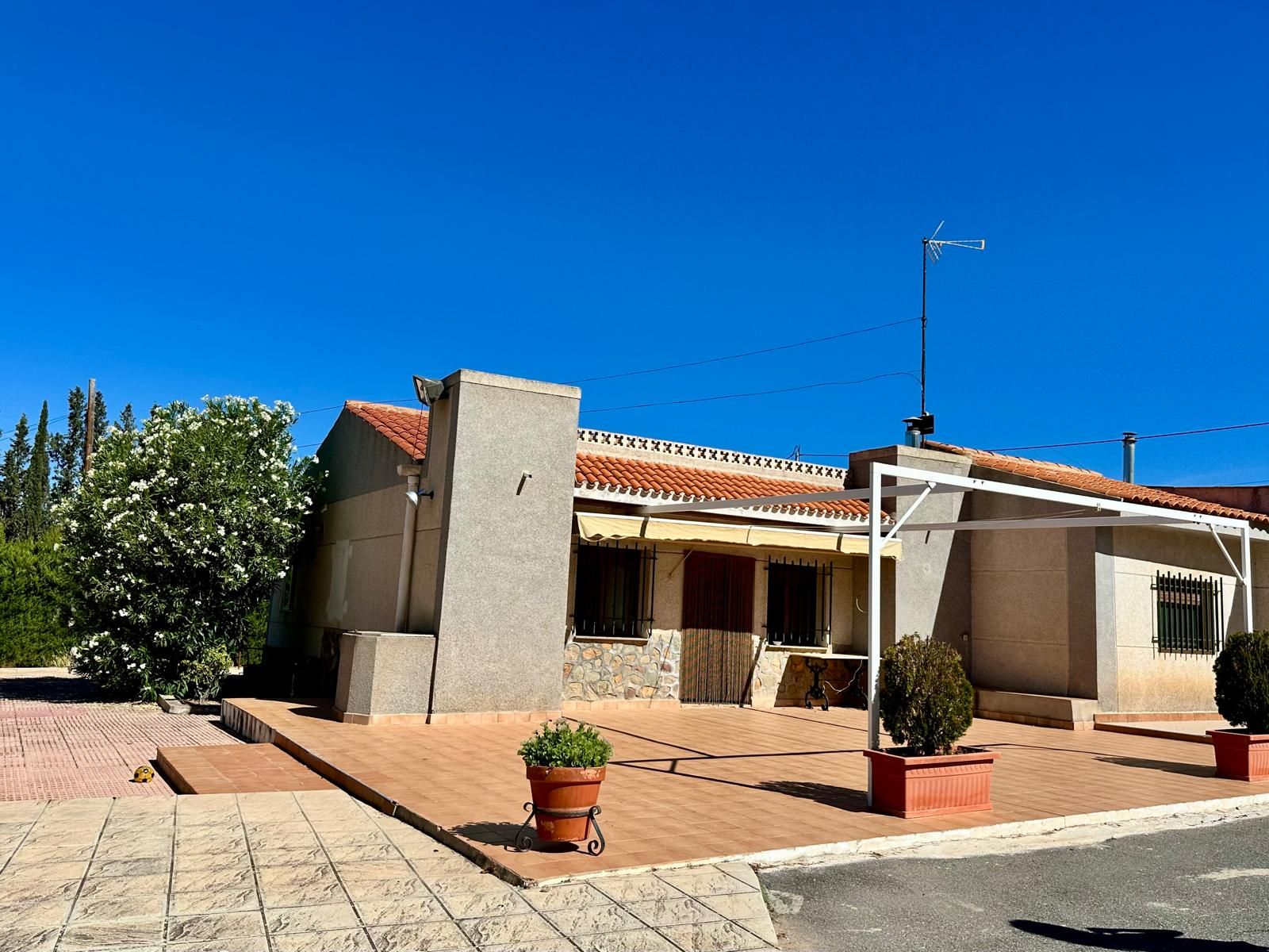 Villa en Yecla
