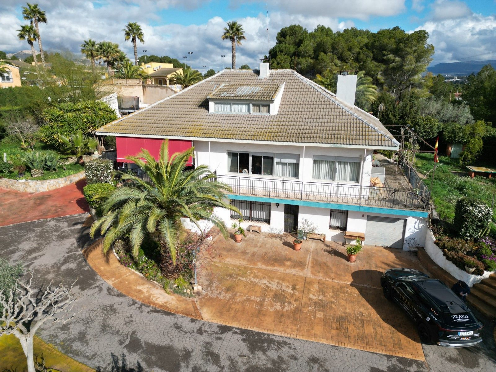 Villa in Elda
