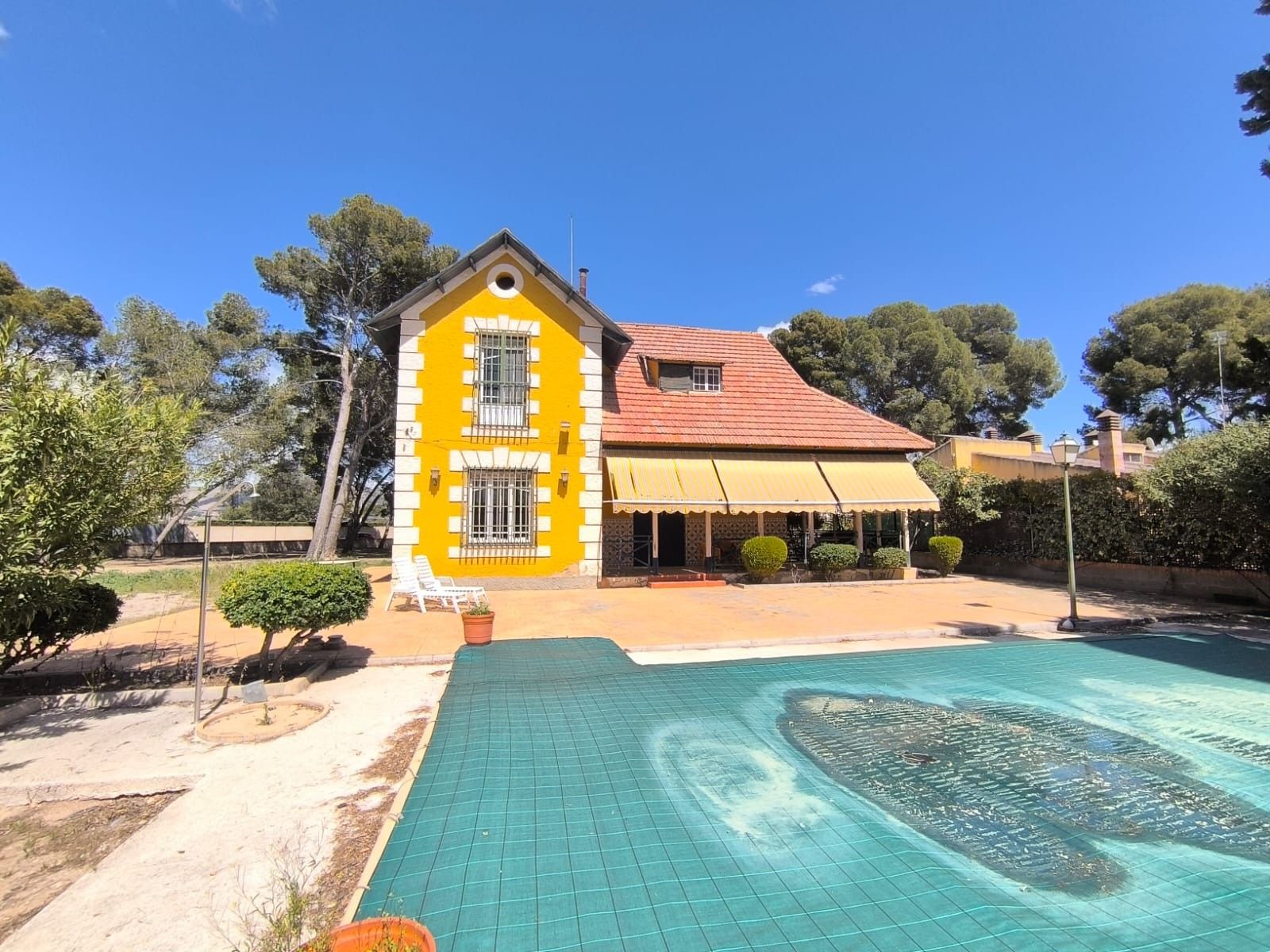 Villa en Yecla